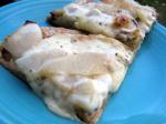 British Pear and Caramelized Onion Pizzette Appetizer