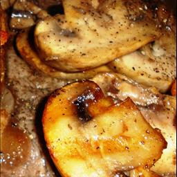 Australian Sirloin Steak with Mushoom Sauce Drink