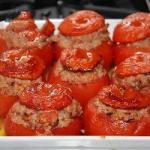 Australian Tomatoes Stuffed with Meat and Cheese Appetizer