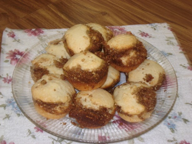 American Coffee Cake Muffins 8 Dessert