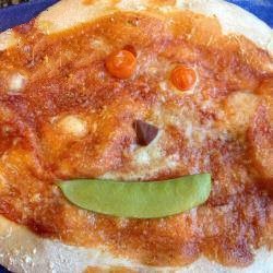 American Pizza Smiley Dinner