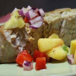 American Tuna Steak Marinated and Mango Salsa Appetizer