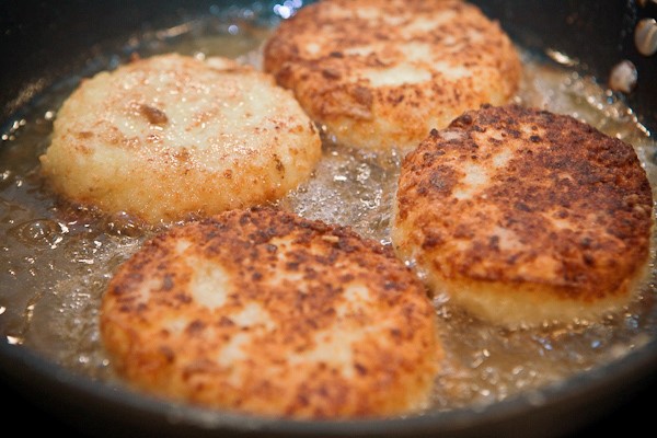 Australian Fried Farmer Cheese Cakes Appetizer