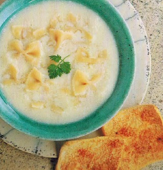 Romanian Creamy Parmesan and Cauliflower Soup Soup