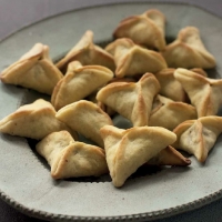 Spinach and Sumac Turnovers recipe