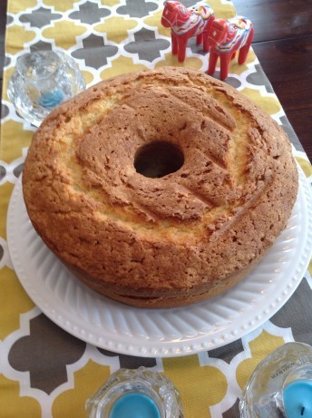 Canadian Smoothest Southern Pound Cake Dessert