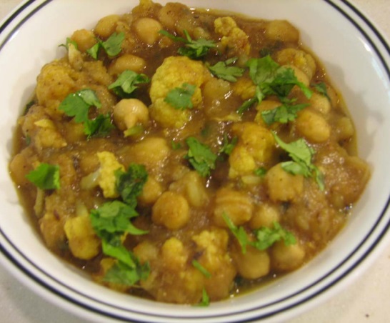 Indian Chickpeas and Cauliflower Appetizer