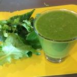 American Pineapple Smoothie with Kale and Banana Appetizer