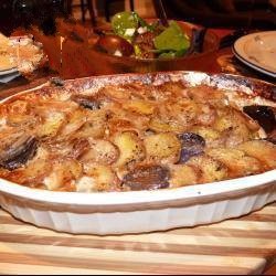Canadian Gratin of Potatoes in Blue Appetizer