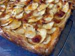 American Cheddar Crust Apple Tart Dessert