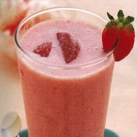 Canadian Summer Strawberry Smoothie Drink