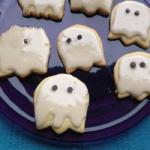 American Halloween Biscuits as Ghosts Dessert