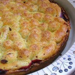 American Covered Purple Cake with Peaches Dessert