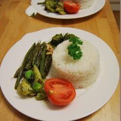 American with Cumin Spiced Potatoes and Zucchini Dinner