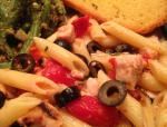 Canadian Penne Pasta With Grilled Chicken and Roasted Tomatoes Appetizer