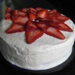 American Strawberry Cake with Sour Cream Dessert