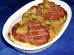 American Ham Steaks with Apple Topping Dessert