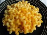 American Delicious and Easy Macaroni and Cheese Dinner