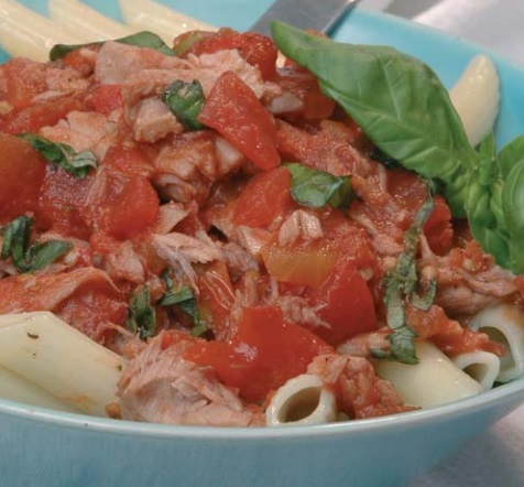 Puerto Rican Penne pasta with tuna and tomato sauce Appetizer