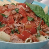 Penne pasta with tuna and tomato sauce recipe