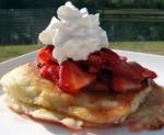 Canadian Strawberry Ricotta Hotcakes Dessert