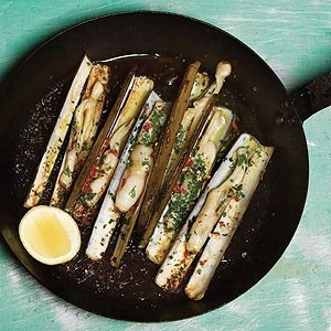 American Navajas Al Ajillo razor Clams Garlic Style Appetizer