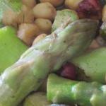 American Green Asparagus with White Beans and Hazelnuts Dinner