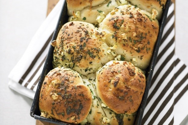 American Garlic Herb And Feta Pullapart Recipe Appetizer