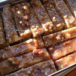 Canadian Pekannussen Oatmeal Coconut Cuts with Dessert