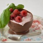 Canadian Strawberry Cream in Fine Chocolate Bowl Dessert