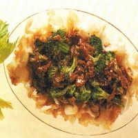 Chinese Beef and Broccoli on Ribbon Noodles Dinner