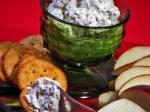 American Creamy Bacon Walnut and Blue Cheese Dip Appetizer