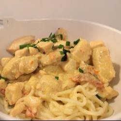 Australian Pasta with Chicken in Cream Sauce Appetizer