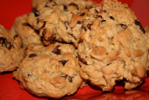 American The Barrington Inns Oatmeal Chocolate Chip Cookies Dessert