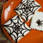 American Biscuits Spider Webs to the Marshmallow Dessert