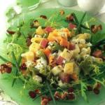 Makaronowa Salad with Fruit recipe