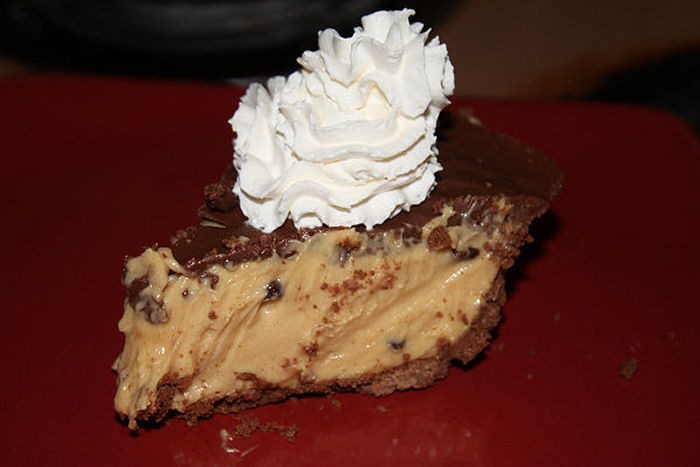 Canadian Bob Evans Peanut Butter Pie Dessert