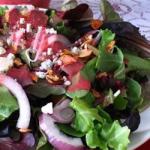 American Green Salad with Cranberry Vinaigrette Recipe Appetizer