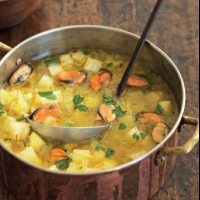 Saffron And Mussel Soup recipe