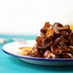American Creamy Champignons with Reduction of Balsamic Vinegar Appetizer
