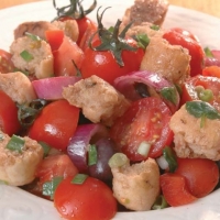Serbian Bread and Tomato Salad Appetizer