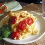 Italian Macaroni with Cheese and Tomato Appetizer