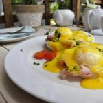 British Eggs Benedict with Easy Hollandaise Breakfast