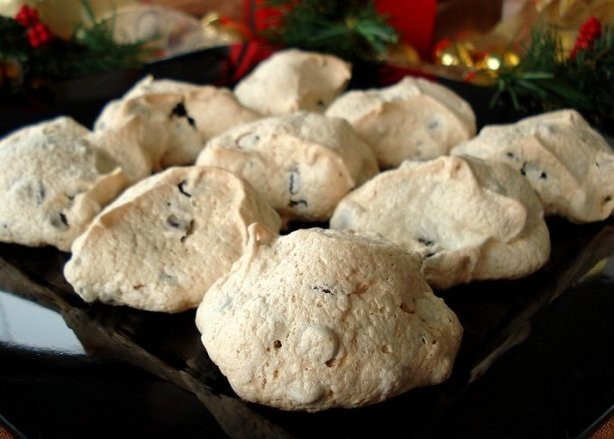 American Meringue Cookies or Cloud Cookies Dessert