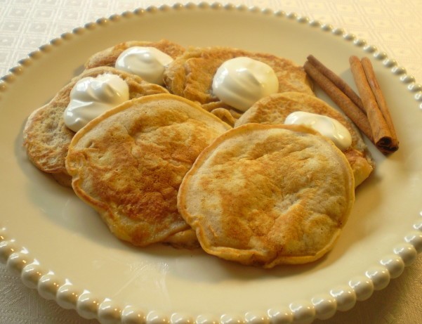 American Applecinnamon Blinis Dessert