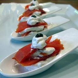 British Spoons of Isa the Smoked Salmon with Horseradish Sauce Dinner