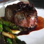 American Bife Tenderloin with Echallotes Sauce and Red Wine Appetizer
