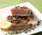 American Thyme and Fennelcrusted Grilled Tuna Appetizer