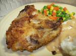 American Spicy Fried Chicken With Buttermilk Gravy Dinner