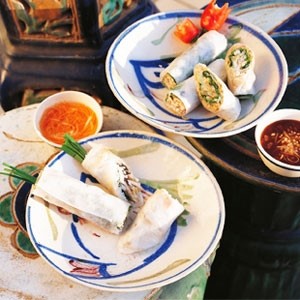 British Shrimp and Pork Salad Rolls Appetizer